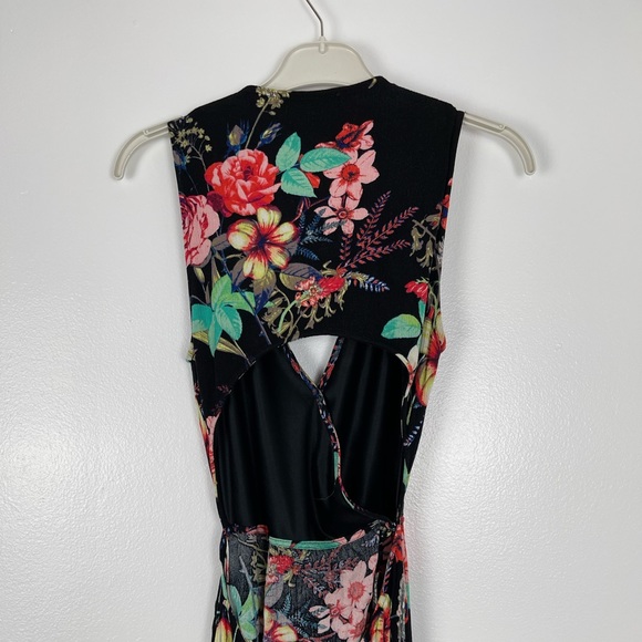 Lulu’s Floral True Wrap Hi-Low 100% Rayon Back Cut Out Maxi Dress Size Small - Picture 6 of 14